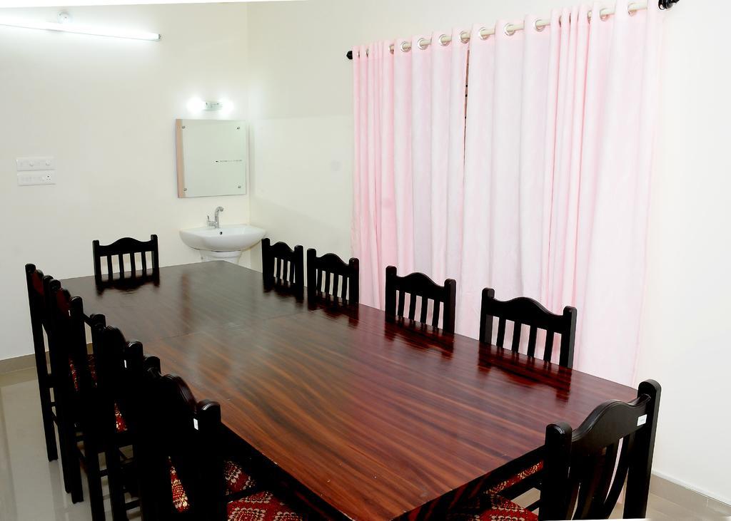 Greenfield Inn Thiruvananthapuram Exterior photo
